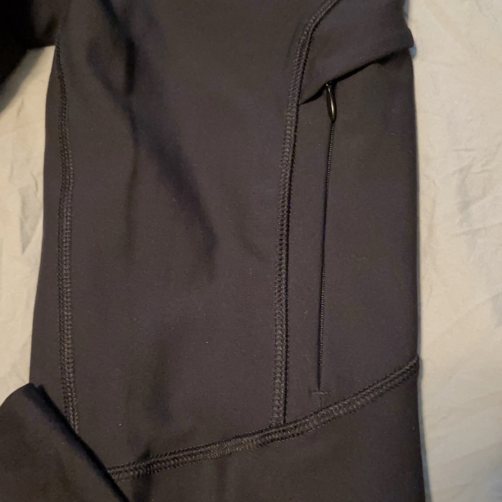 Black Cargo Leggings - Picture 4 of 5